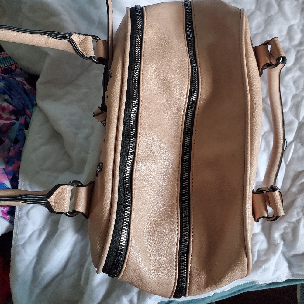 Purse - Picture 3 of 5